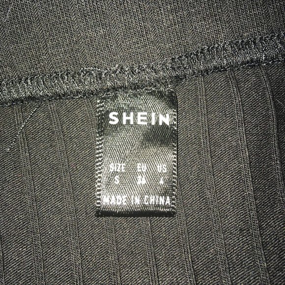 NWOT SHEIN Mini Skirt Small - Picture 3 of 3